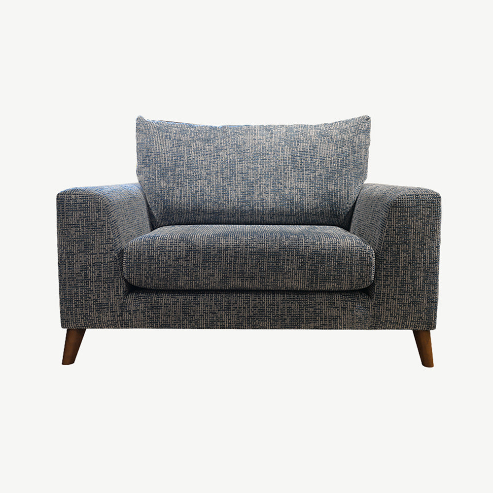 Sabina Loveseat