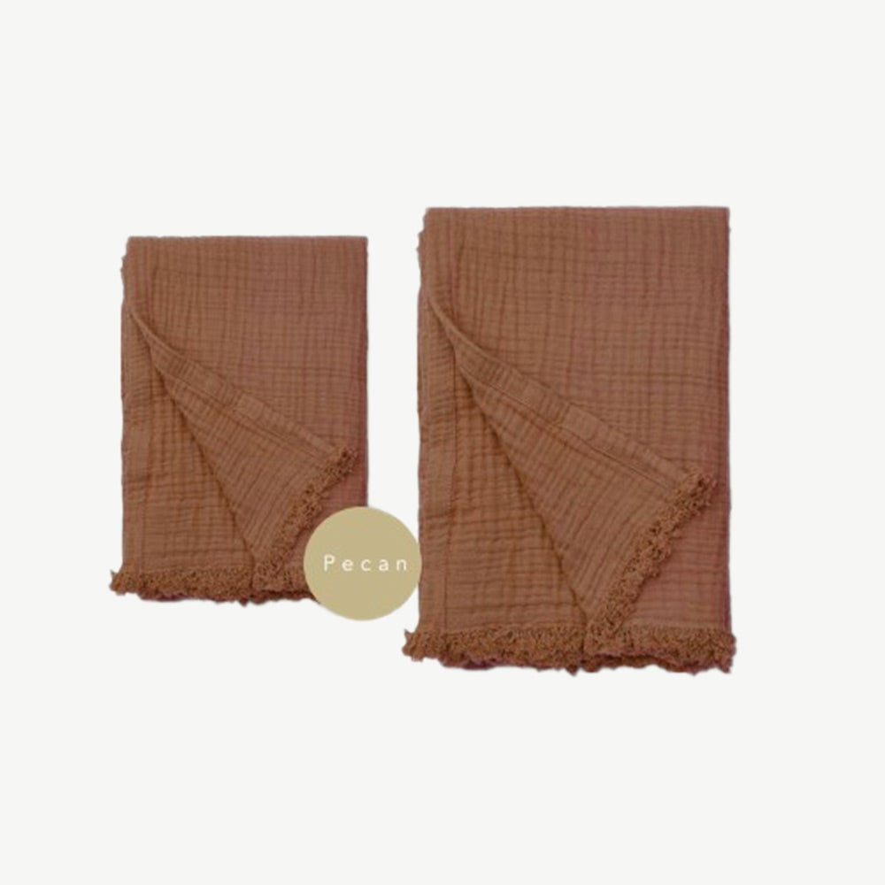 Lark Pecan Throw