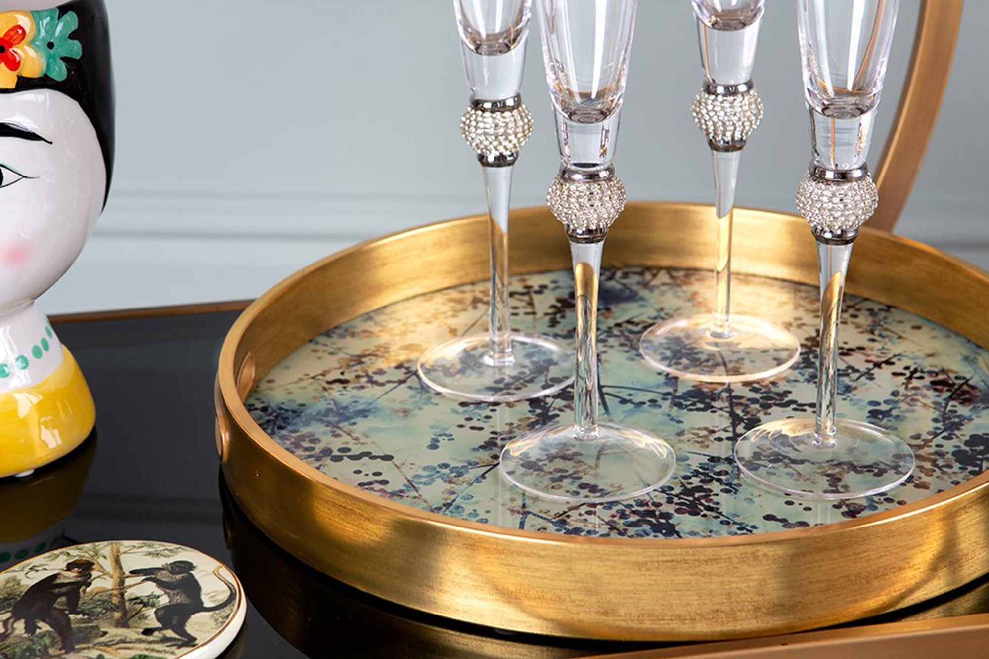 Vintage-Inspired Blossom Pattern Tray
