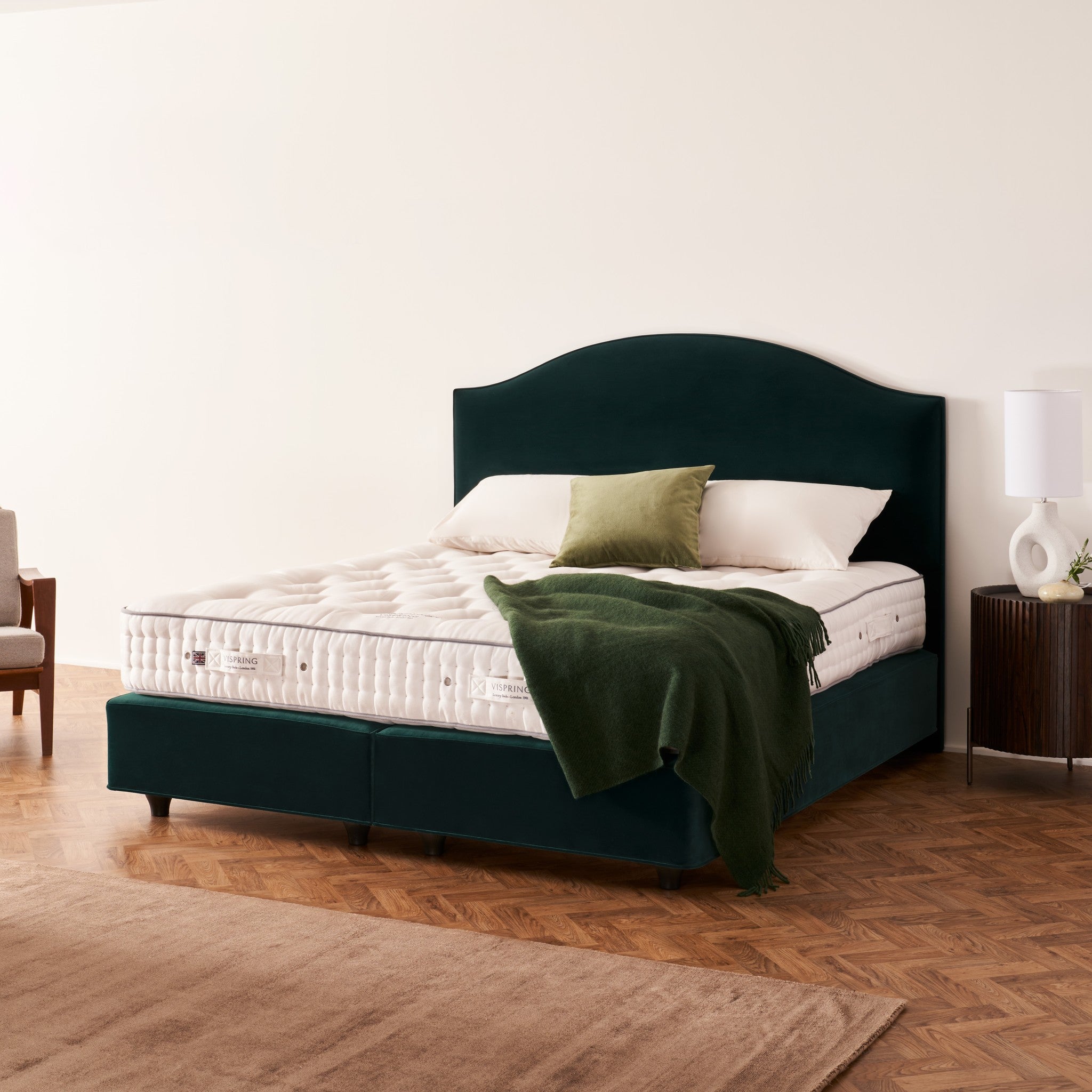 ViSpring Kingsbridge Divan & Mattress Set
